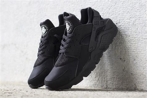 nike schuhe huarache schwarz|nike huarache sneakers women.